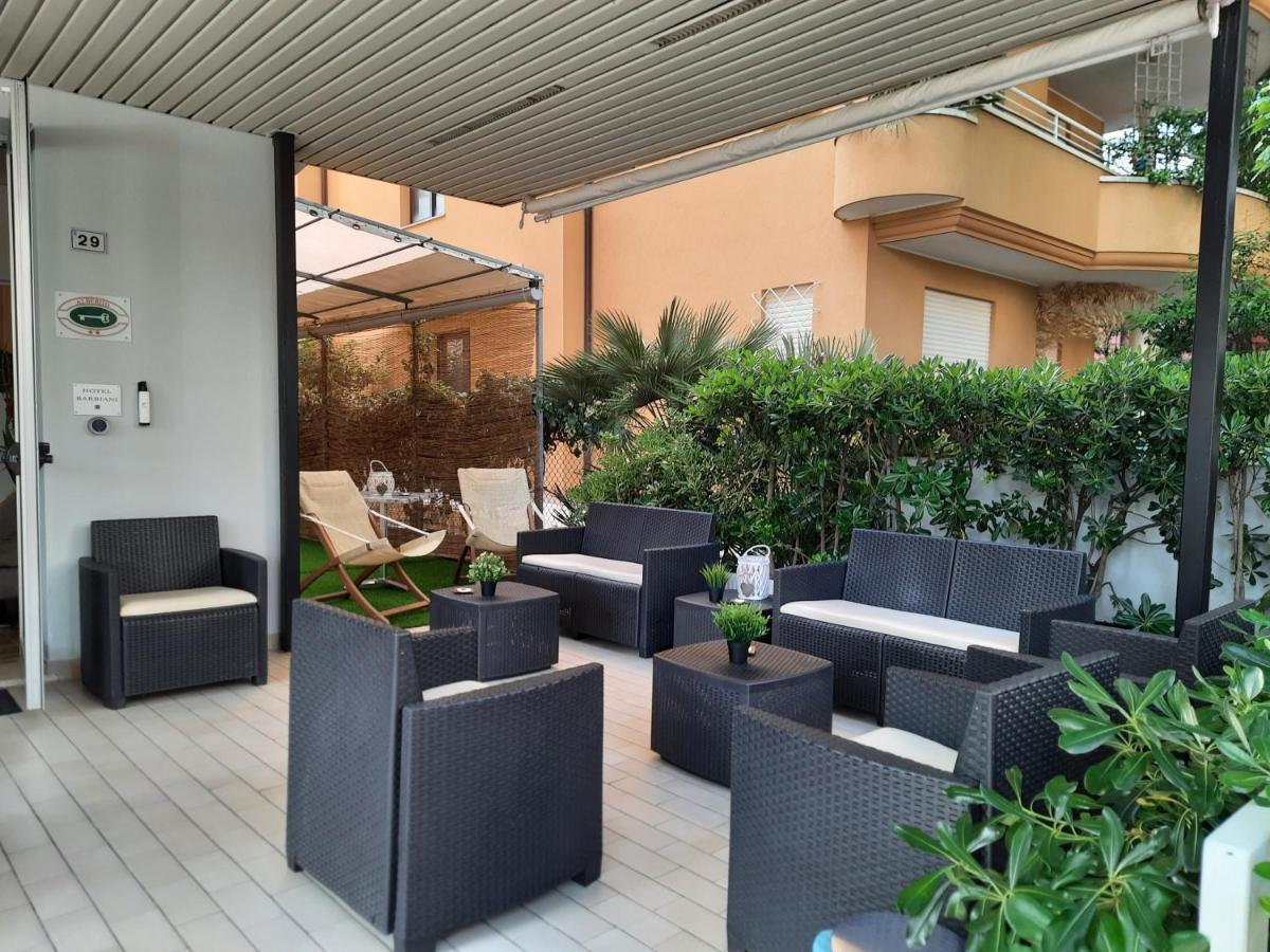 Hotel Barbiani Riccione Buitenkant foto
