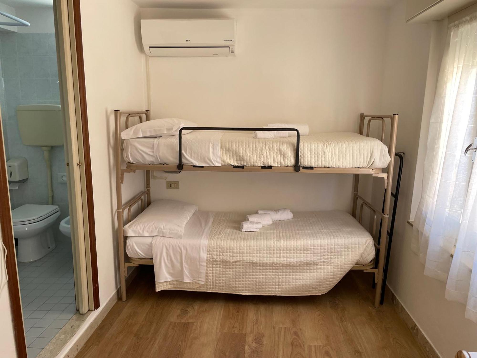Hotel Barbiani Riccione Buitenkant foto