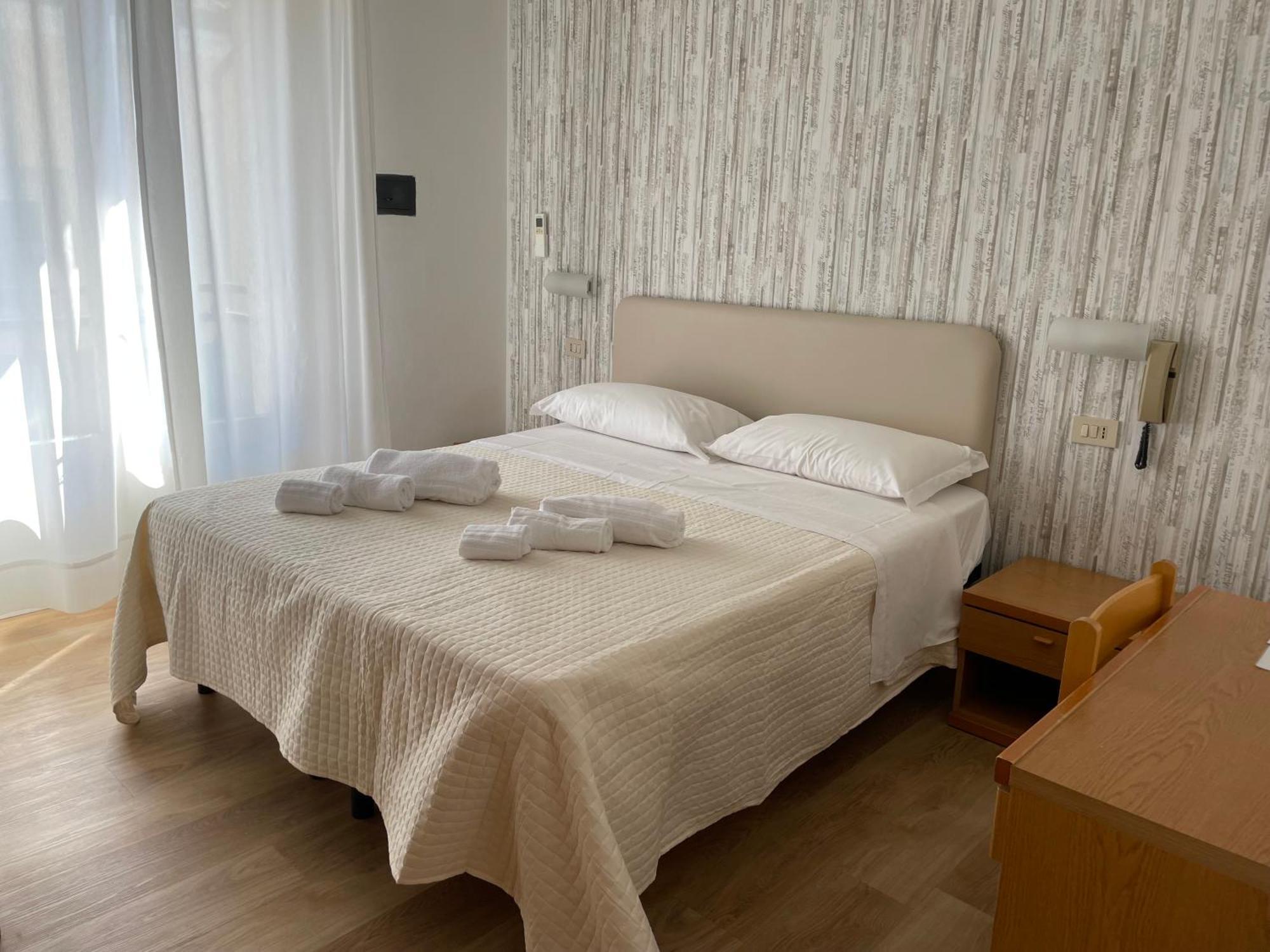 Hotel Barbiani Riccione Buitenkant foto
