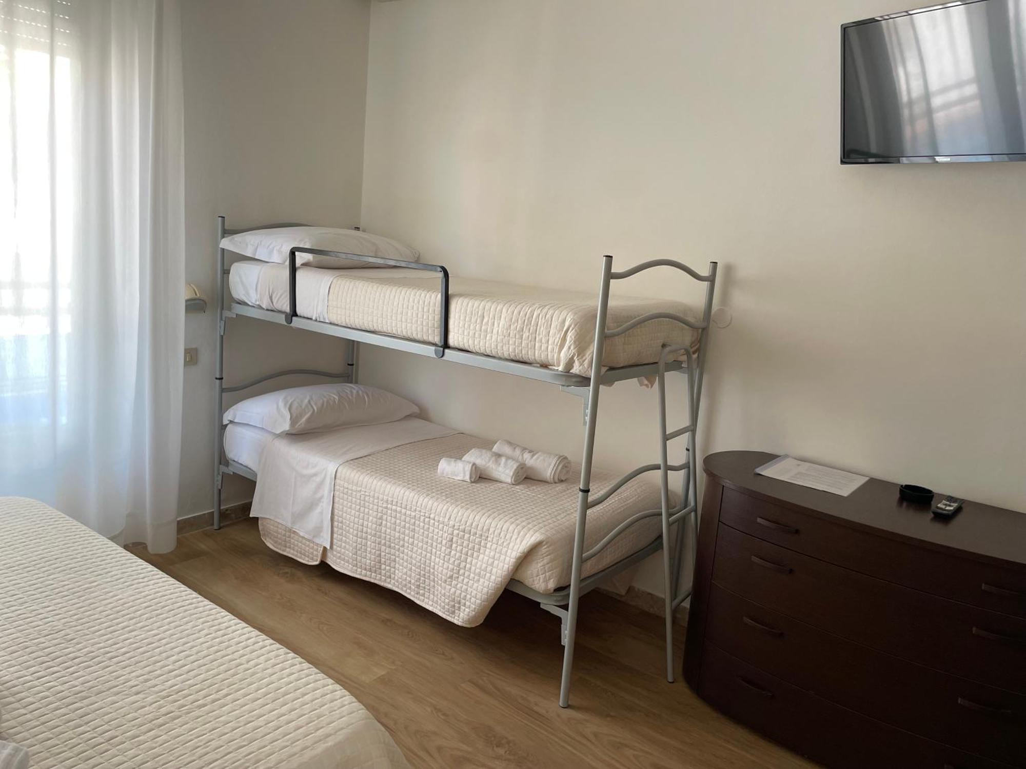 Hotel Barbiani Riccione Buitenkant foto