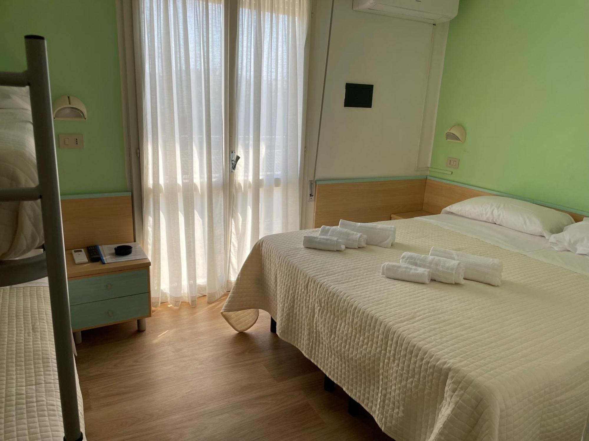 Hotel Barbiani Riccione Buitenkant foto